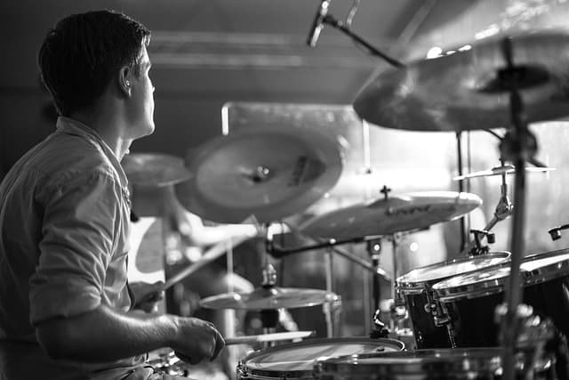 How to Choose Your First Drum Set: Tips for Beginners